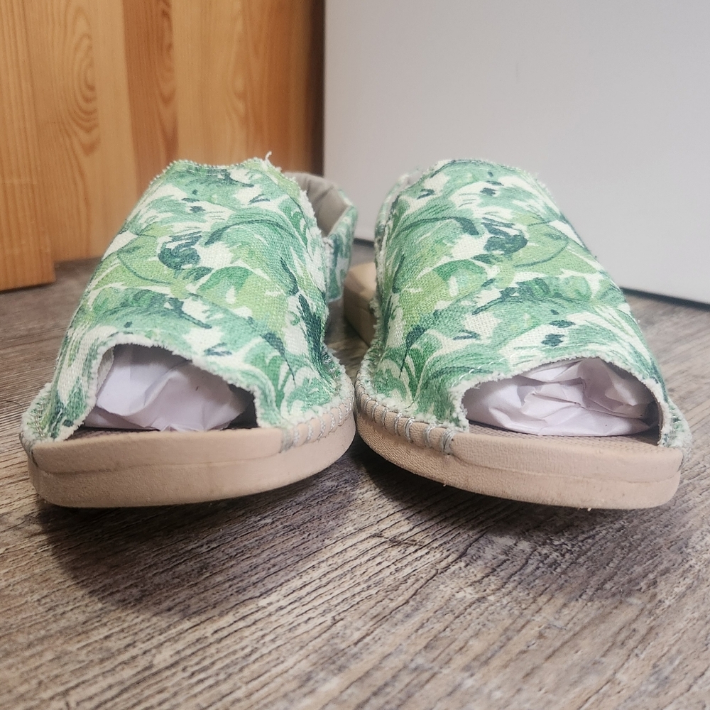 Reef Women's Escape Sling Sandal Size 9 Green Tropical Palm Print - Picture 2 of 9